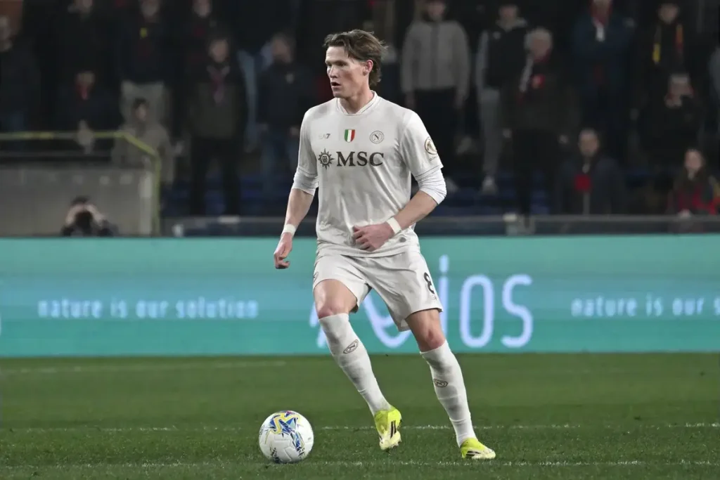 Scott McTominay dá nova reviravolta na busca do Man United por estrela do Napoli