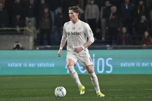 Scott McTominay dá nova reviravolta na busca do Man United por estrela do Napoli