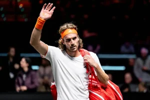 Tsitsipas revela que se embriagou pela primeira vez com Nadal e Federer