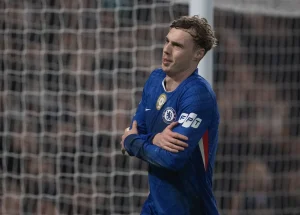 “Bruno Fernandes out, Cole Palmer in? The truth about the possible Manchester United deal.”