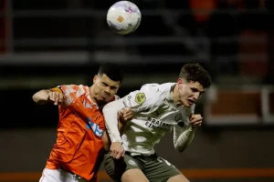 PSV perde Guus Til e enfrenta semanas difíceis na luta pela Eredivisie