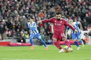 Salah brilha e leva Liverpool à vitória sobre o Brighton na taça de inglaterra