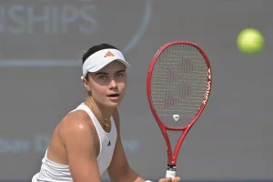 Iva Jovic surpreendida em derrota no ATX open e apenas um cabeça de série avança