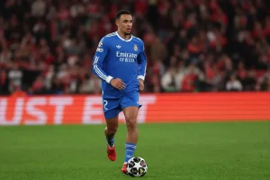 “Arsenal legend advises Tuchel to exclude Alexander-Arnold from the World Cup.”
