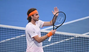 Tsitsipas após vitória sobre Medvedev: “quero que as crianças vejam que é possível…”