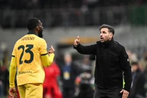 Fabregas expressa orgulho pelo empate com o Milan e pede desculpas a Allegri