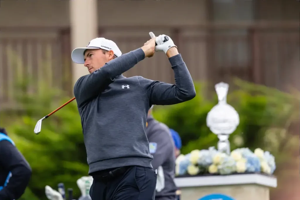 Jordan Spieth and Scottie Scheffler dominate the world with a masterful shot.