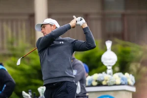 Jordan Spieth and Scottie Scheffler dominate the world with a masterful shot.