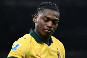 Rafael leão revela desafios com Ibrahimovic antes do dérbi de milão