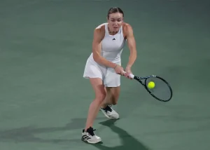 Pegula e Svitolina preparam-se para a final após derrotas de Gauff e Amanda Anisimova