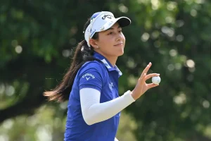 Jeeno Thitikul achieves an exciting victory in Thailand with her mother by her side.