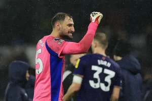 “Donnarumma shines again with a decisive save against Manchester City.”