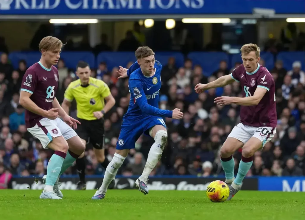 Chelsea em apuros: Será que a indisciplina pode arruinar o sonho do top 4?