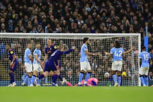 Leeds desafia Manchester City: Antevisão, previsões e formações