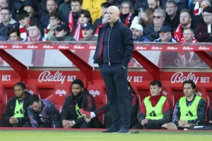 Arne Slot admite que o Liverpool teve mais do que mereceu na vitória sobre o Forest