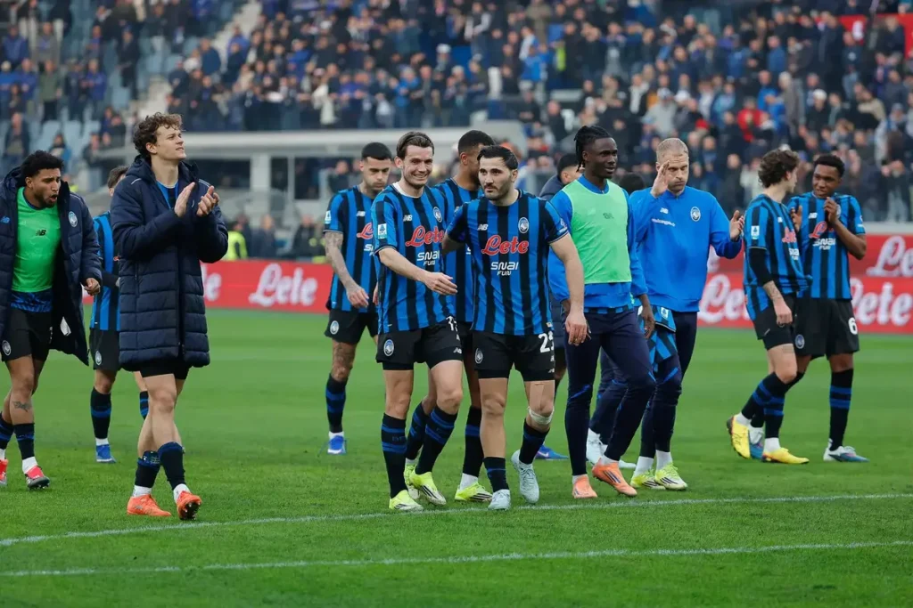 Atalanta vence o Napoli em jogo polémico com golo anulado