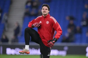 “Lammens reveals the warnings he received upon joining Manchester United.”
