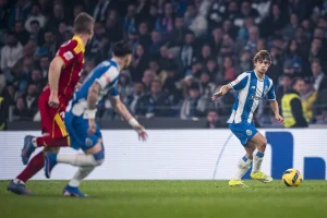 Diretor do Estugarda fala sobre desafio emocionante contra o FC Porto