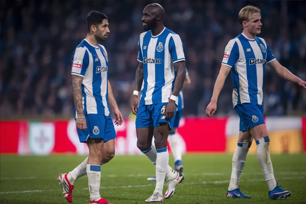 Estugarda ameaça o sonho do FC Porto na Liga Europa
