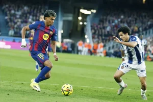 Barcelona rejects record proposal of 250 million euros for young prodigy Lamine Yamal.