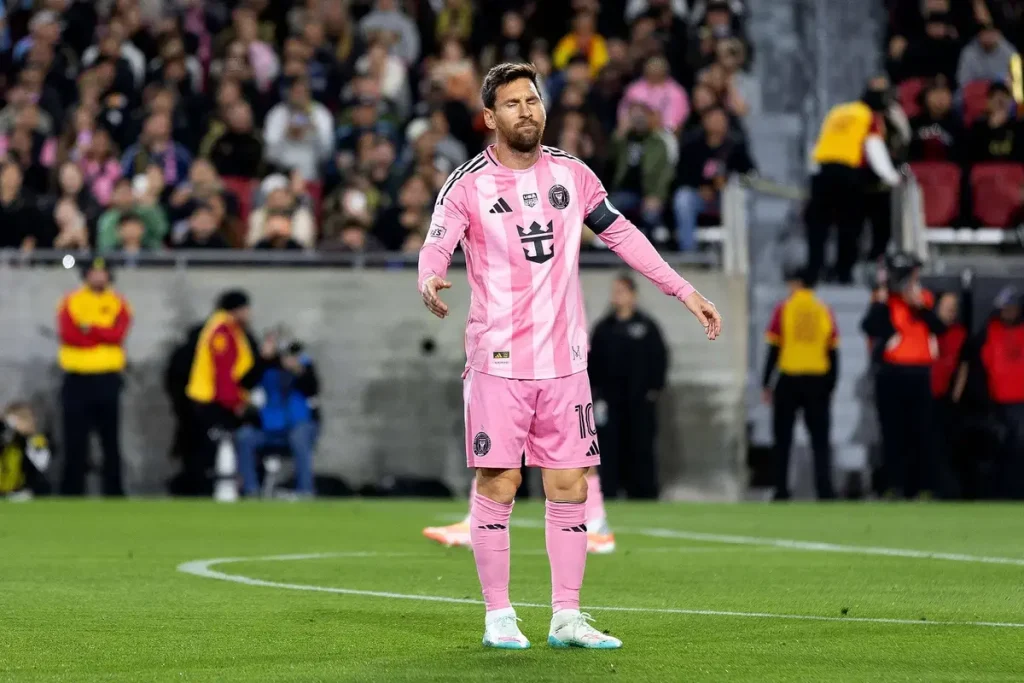 Messi desmarca-se das eleições presidenciais do Barcelona e não autoriza uso do seu nome