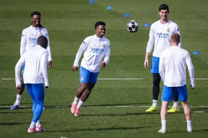 Vinicius Junior may be on his way to Manchester United, sources in Spain reveal.