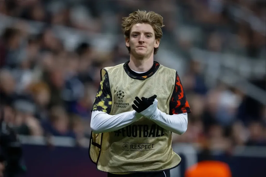 Anthony Gordon: Por que o Manchester United está confiante na contratação