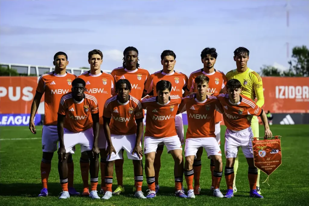 Benfica deslumbra na Youth League com exibição de encher o olho