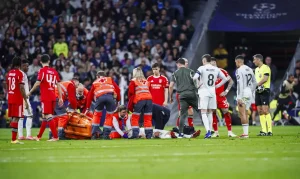 “Asencio of Real Madrid updates his condition after being transported on a stretcher.”