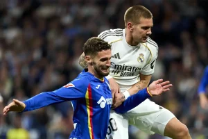 Real Madrid in trouble: Ten players may miss the match against Celta de Vigo.