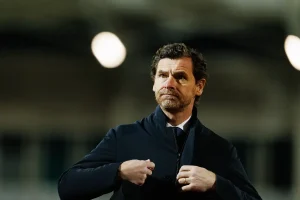 Villas-Boas questiona suspensão de Suárez e compara liga a campeonato chinês