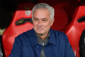 Mourinho announces injuries that could affect Benfica against Gil Vicente.