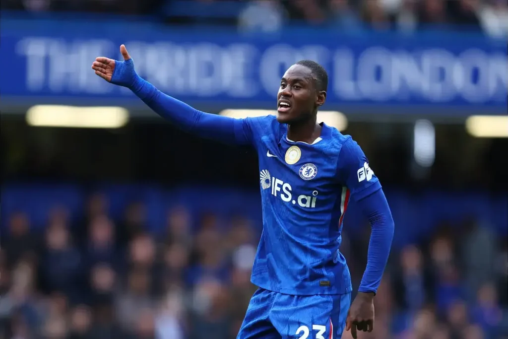Chalobah admite que jogadores do Chelsea “devem refletir sobre si mesmos