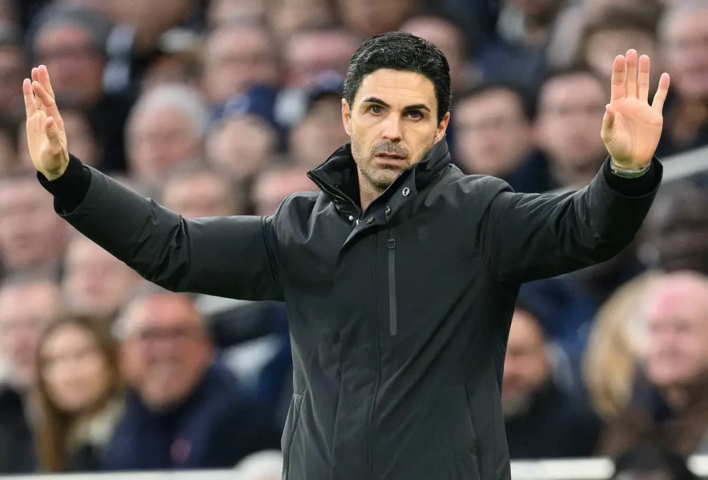 Mikel Arteta defende Arsenal das críticas sobre dependência em lances de bola parada