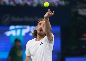 Stefanos Tsitsipas reage a polémica após comentários sobre a américa do sul