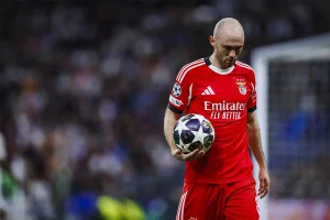 Mourinho analisa lesão de Aursnes e destaca evolução de Schjelderup