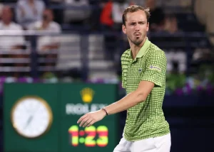 Daniil Medvedev revela história dramática de fuga na fronteira após deixar dubai