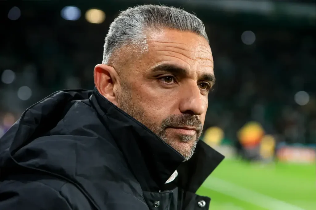 Rui Borges defende Farioli e critica arbitragem após jogo do FC Porto
