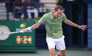 Medvedev e Rublev fora do torneio misto em Indian wells após drama em dubai