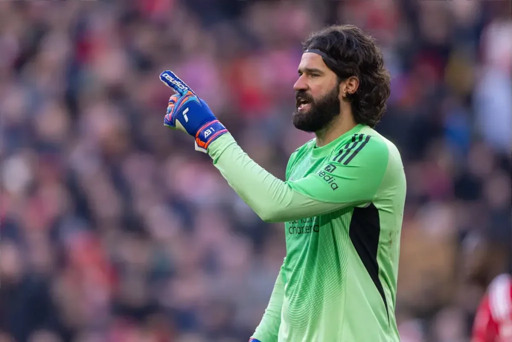 Inter e juve disputam Alisson em batalha de gigantes no mercado