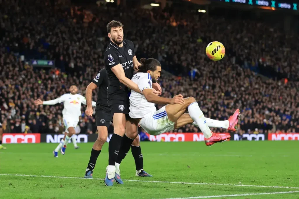 Calvert-Lewin reflete sobre lições positivas após derrota com o Manchester City