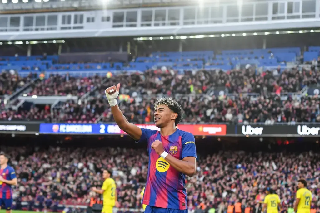 Lamine Yamal brilha com hat-trick histórico na vitória do Barcelona