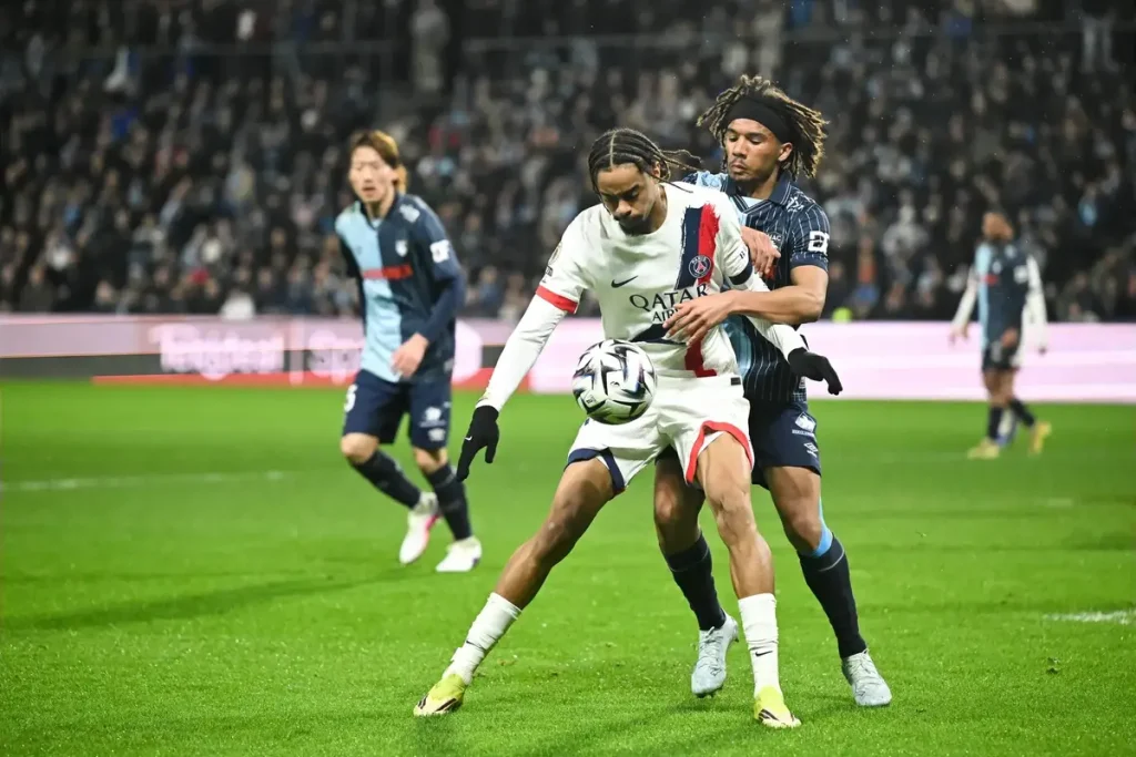 PSG aproveita noite de desperdício e amplia vantagem na liderança