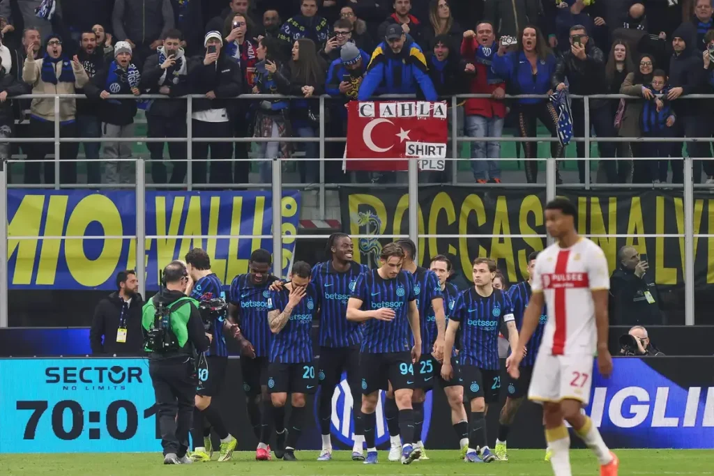 Inter afasta Genoa e aumenta vantagem para 13 pontos sobre o milan na Serie A