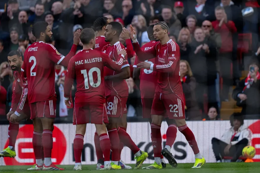 Exibição de cinco estrelas do Liverpool aumenta pressão sobre o West Ham