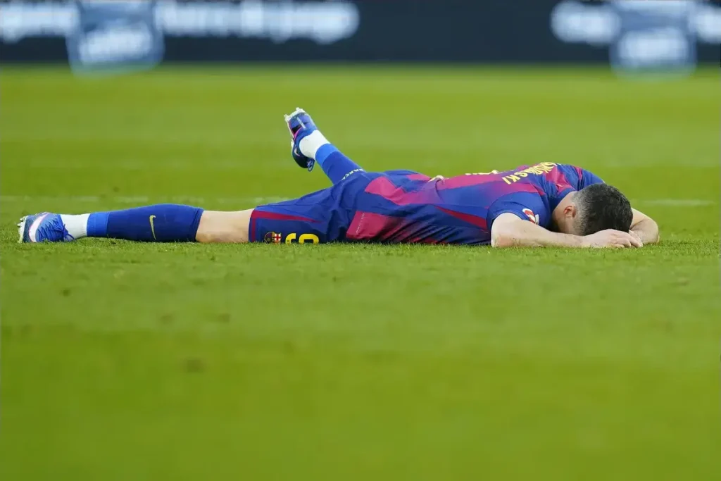 Barcelona em choque: Lewandowski lesiona-se e falha meia-final da Taça do Rei