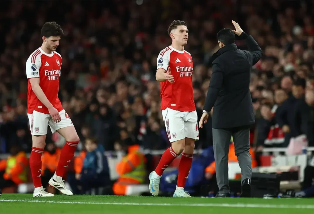 Arteta admite que críticas às suas táticas de bolas paradas fazem parte do trabalho