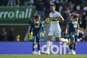 Racism in La Liga: Rafa Mir accused of insulting Omar El Hilali.