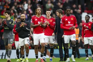 Manchester United has a ‘blank check’ to sign three main targets.