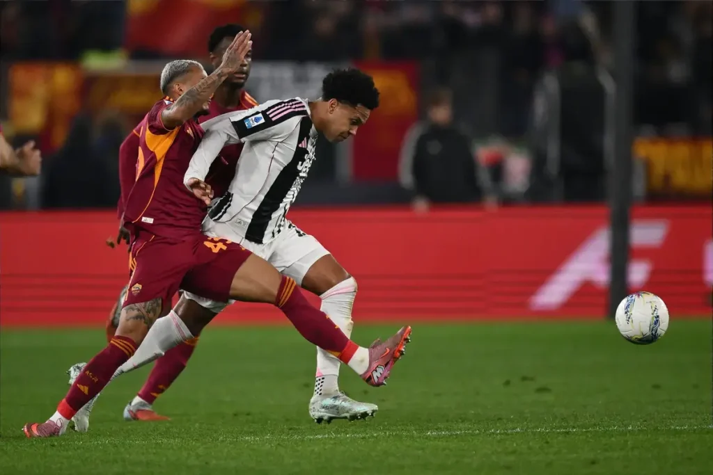 Weston McKennie renova contrato com a Juventus até 2030